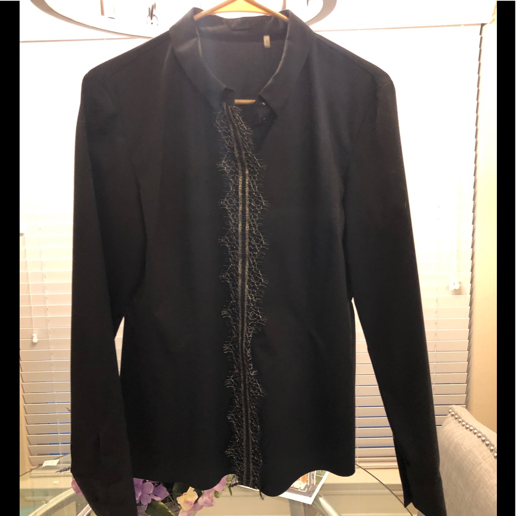 Elie Tahari Black Button Down Size M